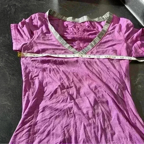 Lululemon Shirt Womens Purple V-Neck Active Top Workout Top Casual -2 - Picture 7 of 8